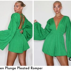 PrettyLittleThing Green Plunge Pleated Romper